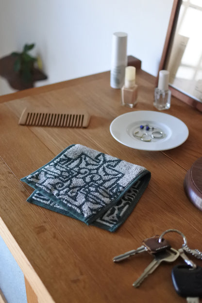 アイヌ文様の今治タオルハンカチ　4color