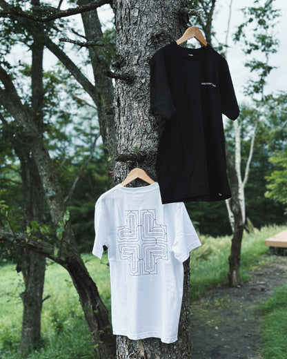 アイヌ文様線画バックプリントTシャツ　4color