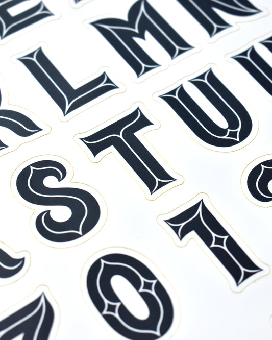 アイヌ文様のアルファベットステッカー