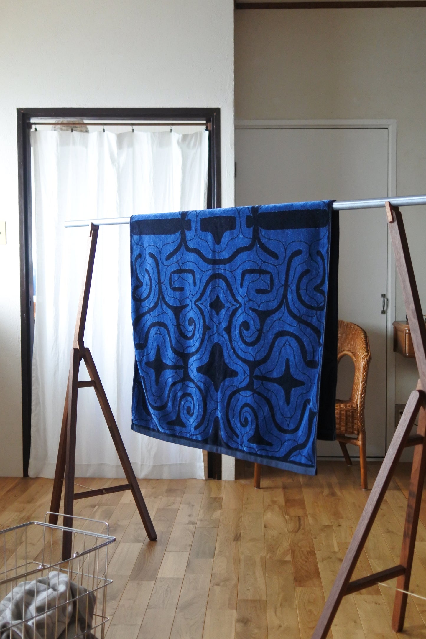 アイヌ文様の今治タオルブランケット　4color