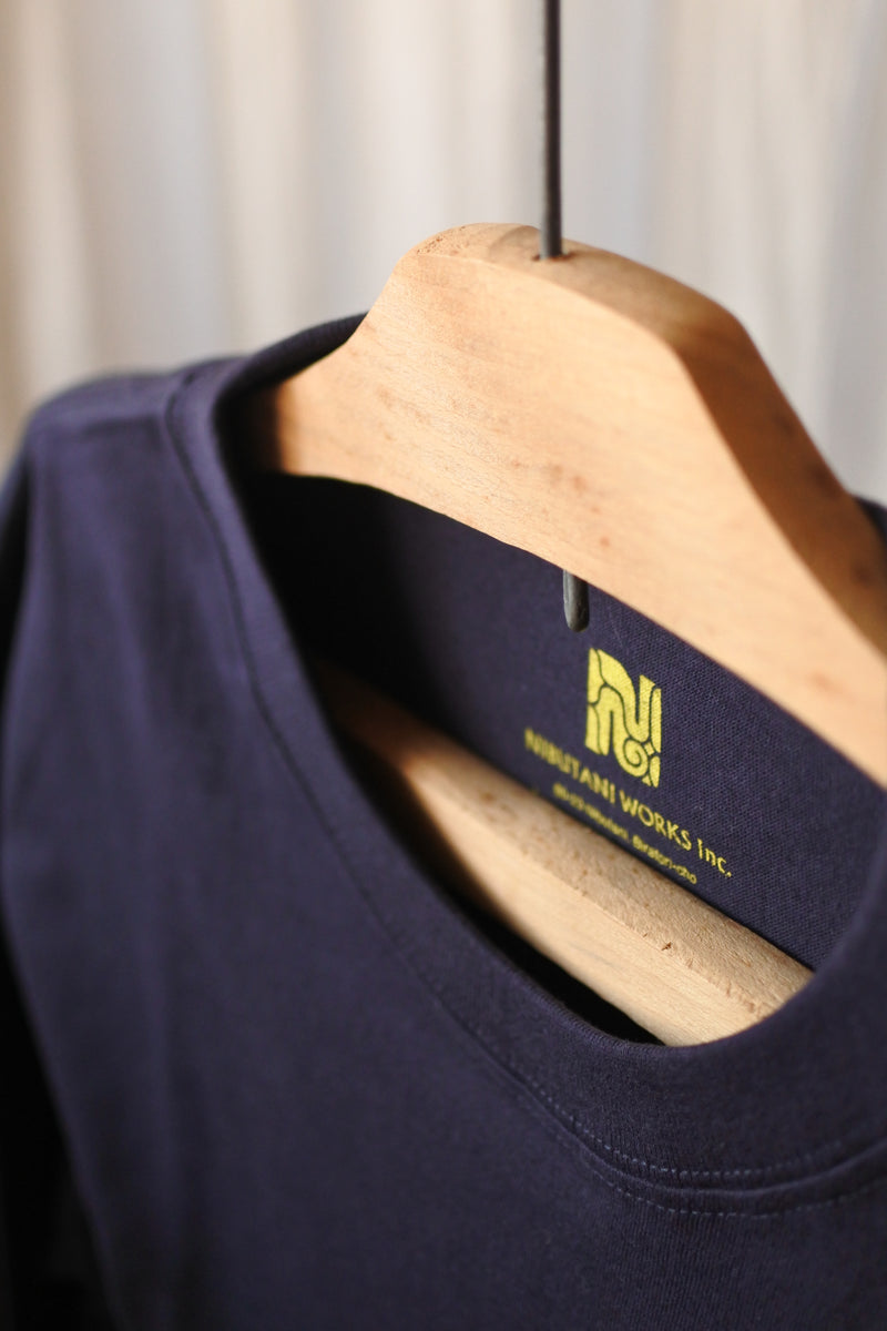 アイヌ文様線画バックプリントロングスリーブTシャツ　3color