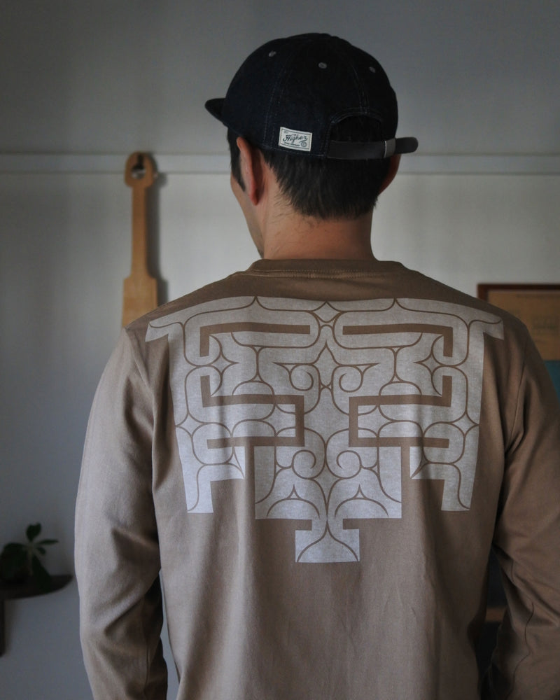 バックプリント長袖コットンTシャツ【cikarkarpe】3色
