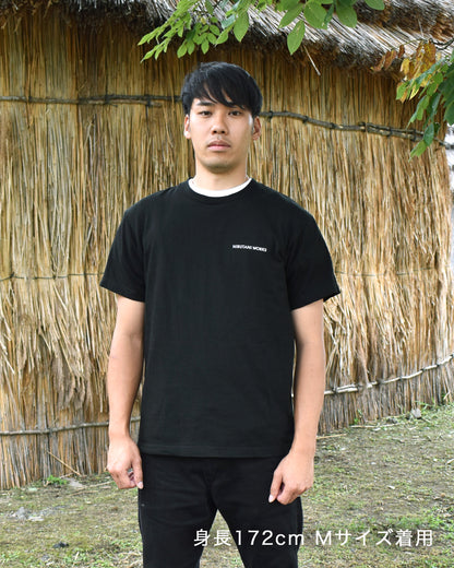 アイヌ文様線画バックプリントTシャツ　4color