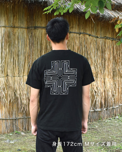アイヌ文様線画バックプリントTシャツ　4color