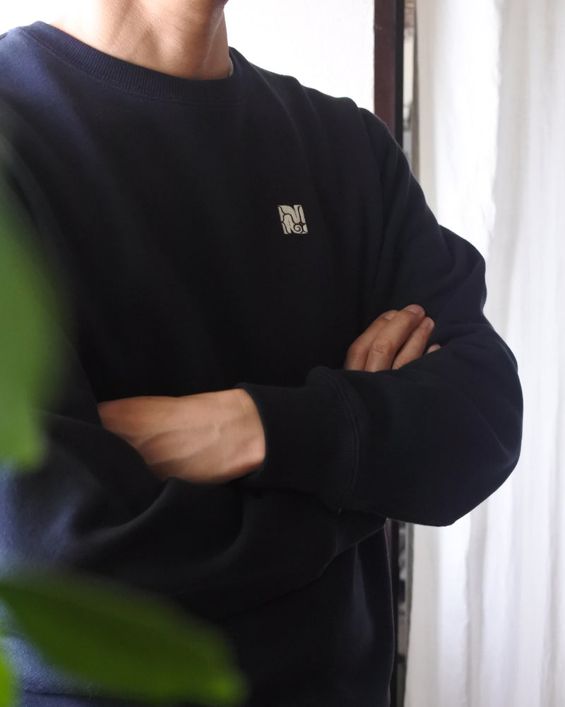 【予約商品：9月中旬お届け予定】ロゴ刺繍スウェット（7月17日予約〆切）