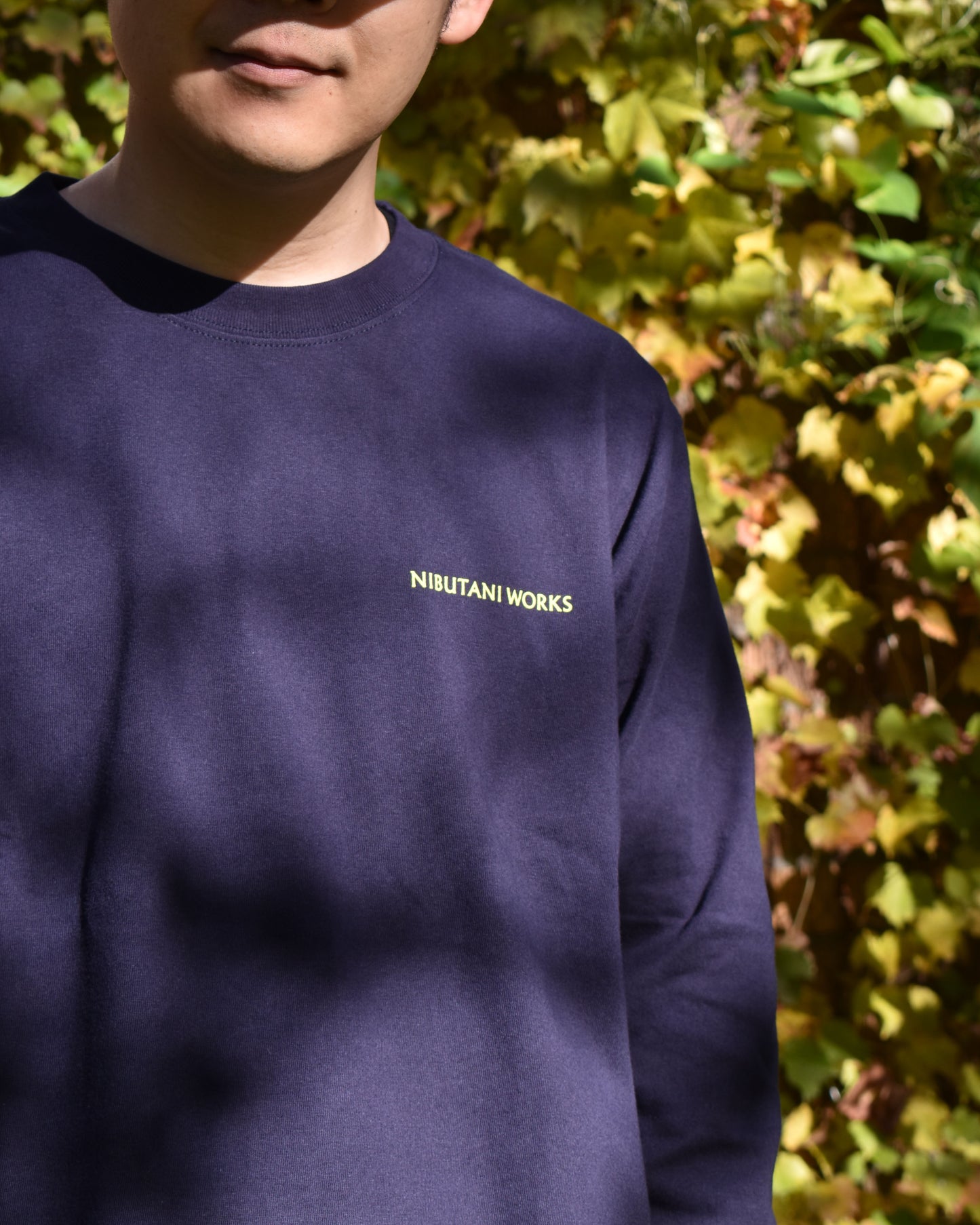 アイヌ文様線画バックプリントロングスリーブTシャツ　3color