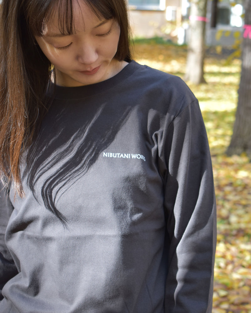 アイヌ文様線画バックプリントロングスリーブTシャツ　3color