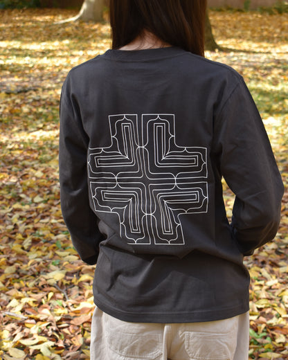 アイヌ文様線画バックプリントロングスリーブTシャツ　3color