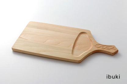 アイヌ文様のカッティングプレート