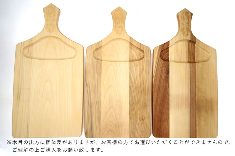アイヌ文様のカッティングプレート