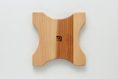 アイヌ文様の鍋敷き