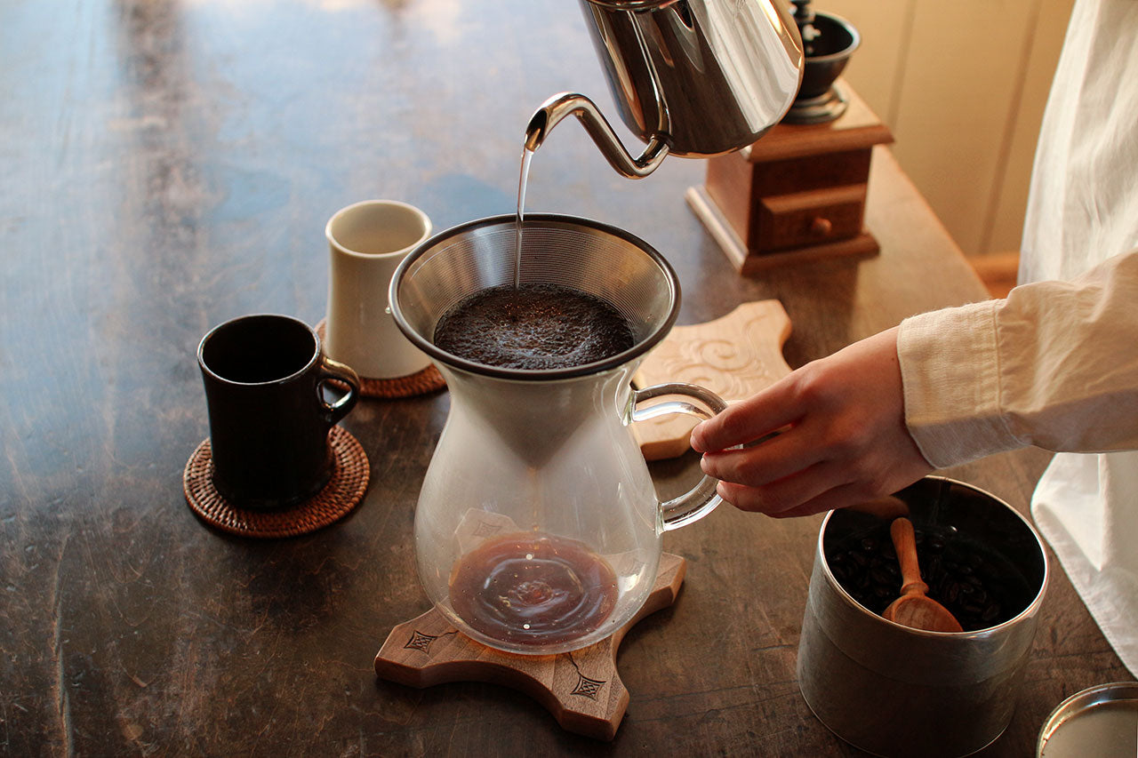 アイヌ文様の鍋敷き