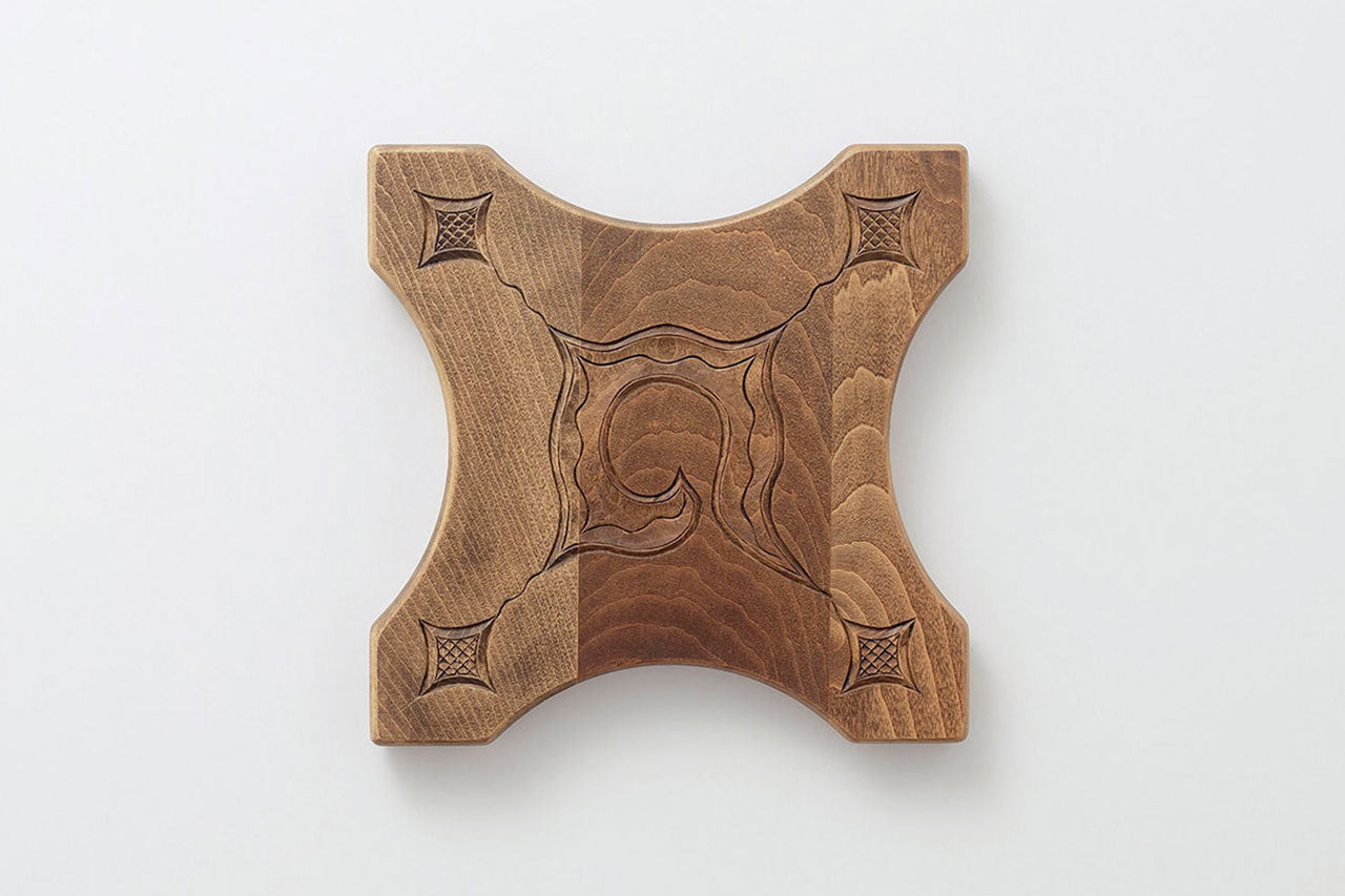 アイヌ文様の鍋敷き