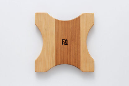 アイヌ文様の鍋敷き