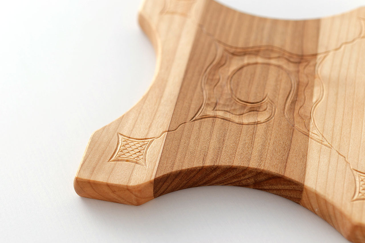 アイヌ文様の鍋敷き