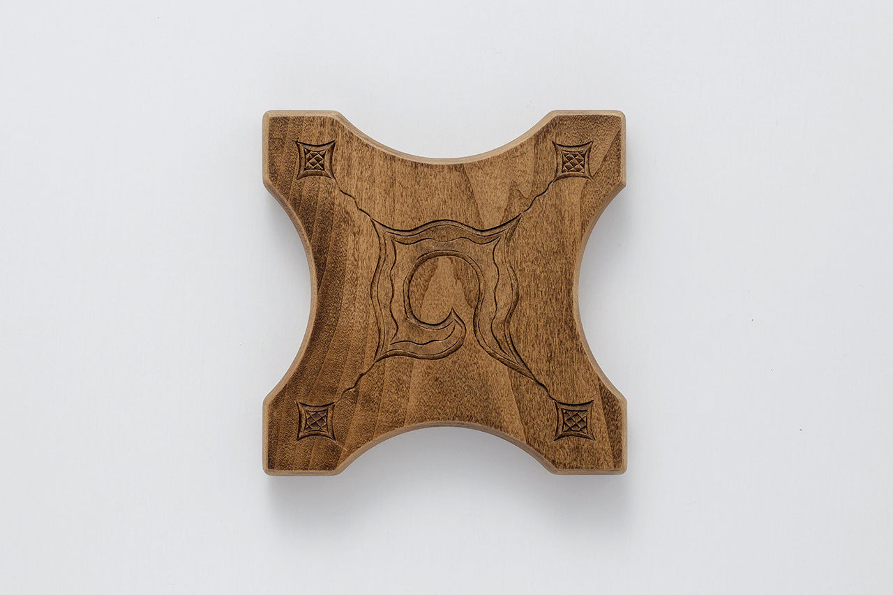 アイヌ文様の鍋敷き