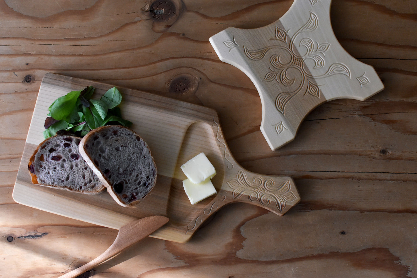 アイヌ文様の鍋敷き