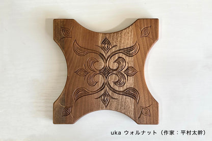 アイヌ文様の鍋敷き