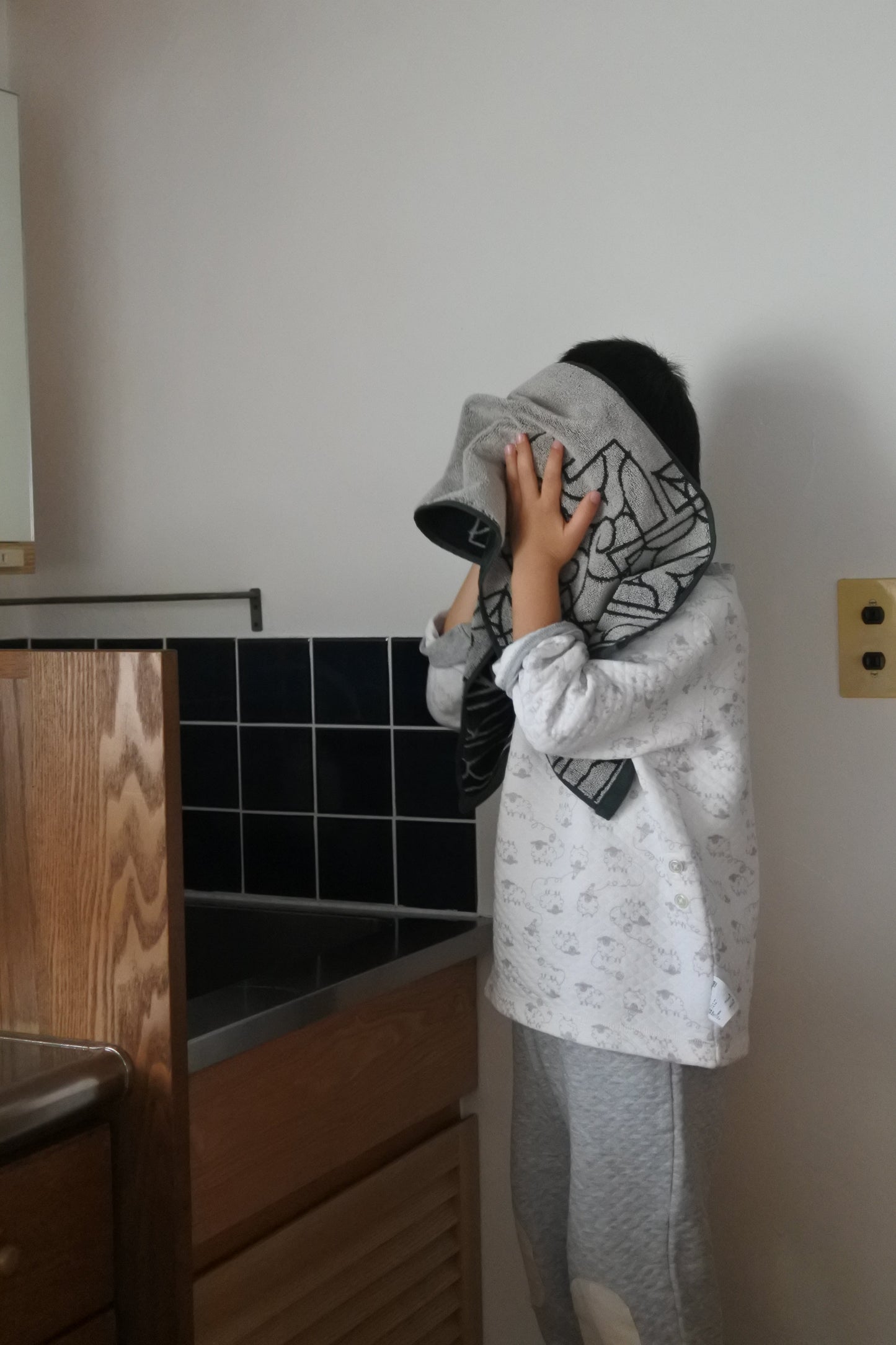 アイヌ文様の今治フェイスタオル　4color